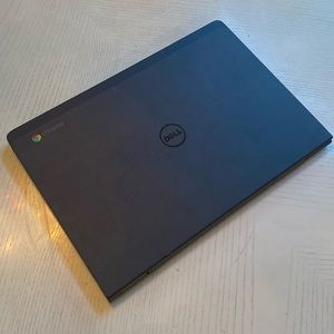 Dell Latitude 3590 i3-7130u 2.7Ghz 8GB 256GB SSD Web Cam WiFi Windows 10 Laptop